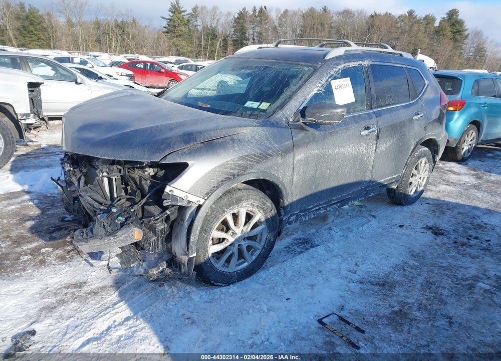 2019 NISSAN ROGUE S VIN: 5N1AT2MV8KC831126