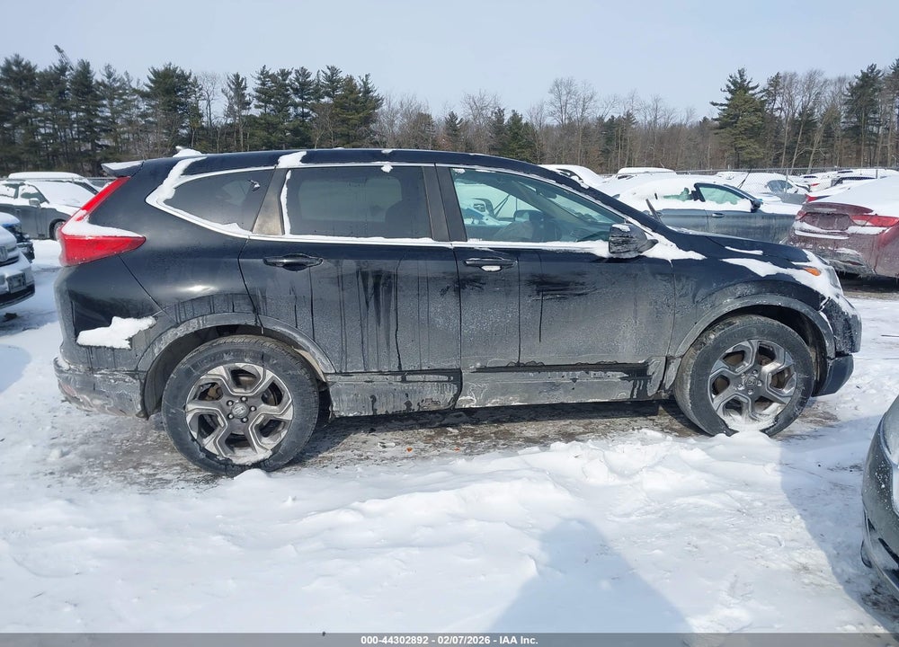 2018 HONDA CR-V EX VIN: 7FARW2H58JE016021
