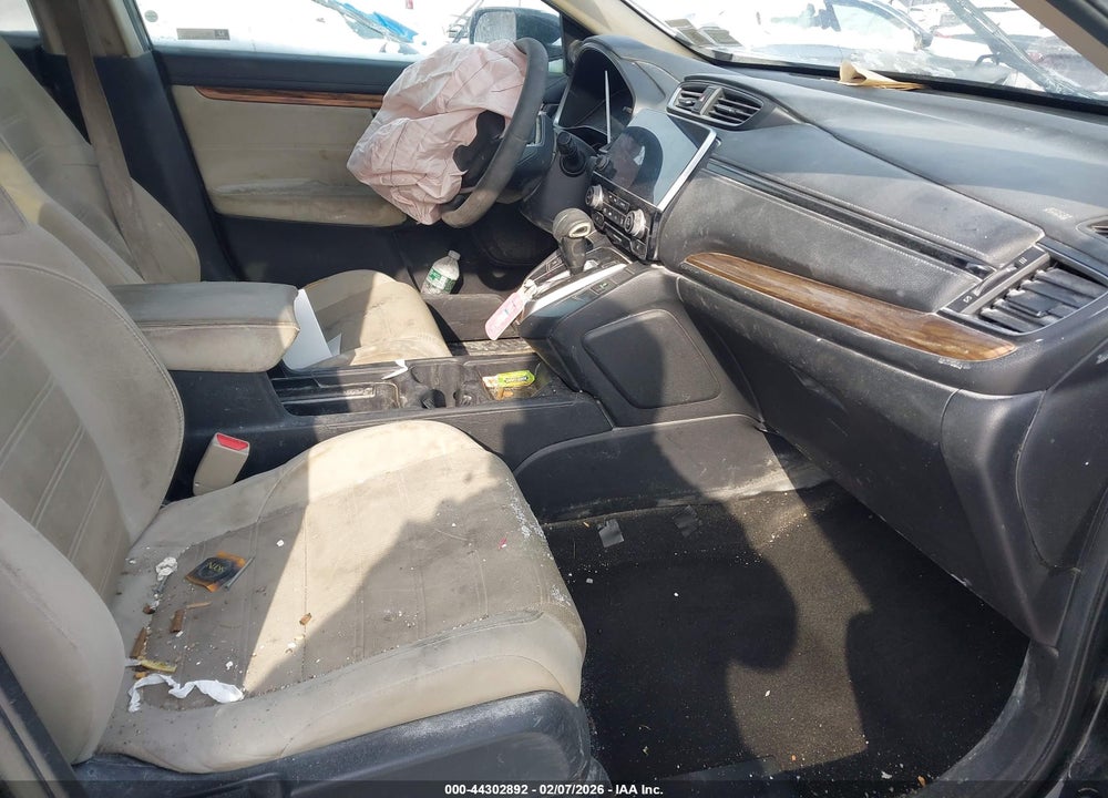2018 HONDA CR-V EX VIN: 7FARW2H58JE016021
