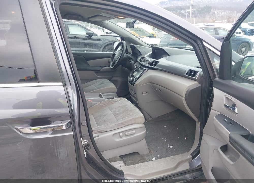 2016 HONDA ODYSSEY SE VIN: 5FNRL5H37GB102742