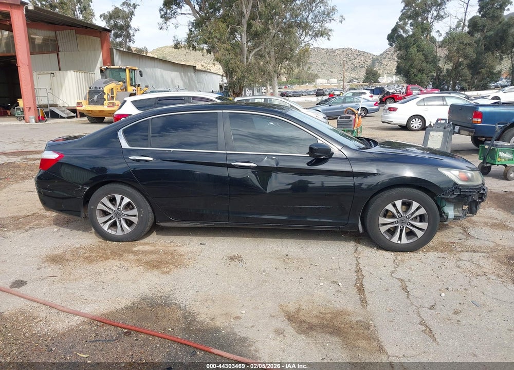 2015 HONDA ACCORD LX VIN: 1HGCR2F38FA250977