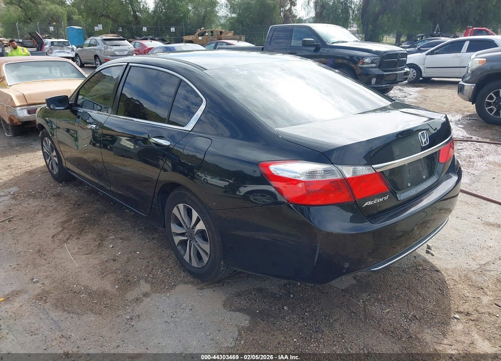 2015 HONDA ACCORD LX VIN: 1HGCR2F38FA250977