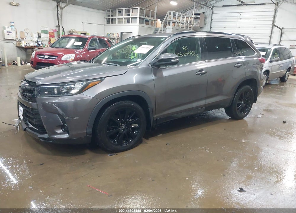 2019 TOYOTA HIGHLANDER SE VIN: 5TDJZRFH4KS934366