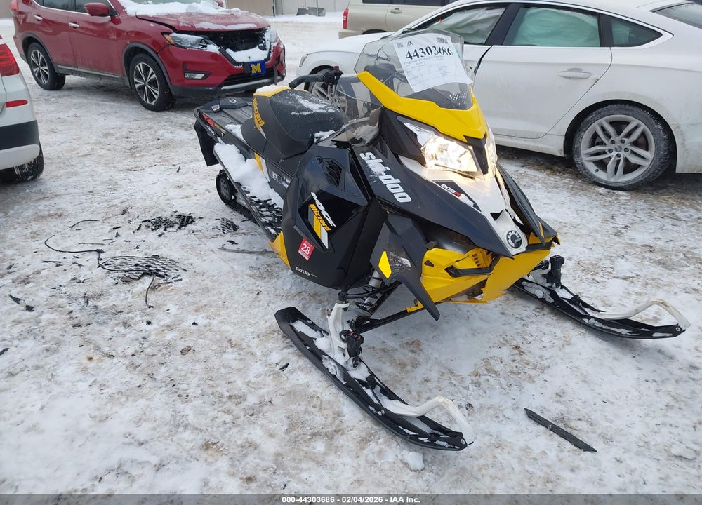 2017 SKI-DOO MXZ BLIZZARD 800 VIN: 2BPSUPHA6HV000399