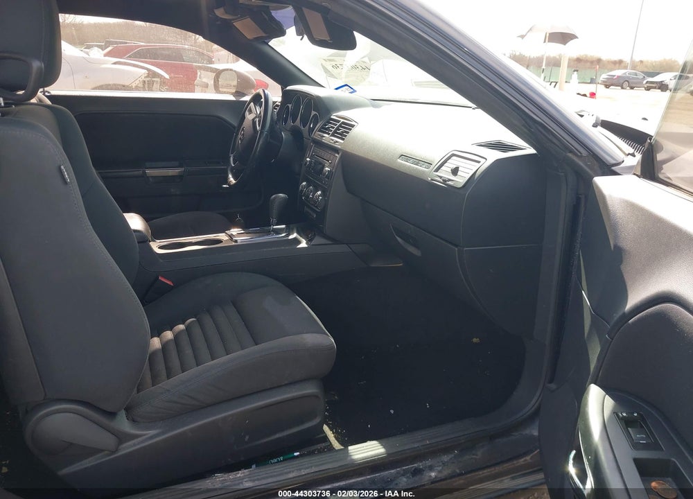 2011 DODGE CHALLENGER VIN: 2B3CJ4DG0BH565969