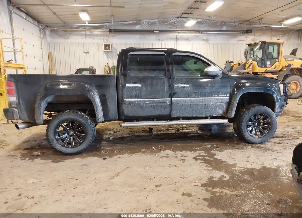 2007 GMC SIERRA 1500 DENALI VIN: 2GTEK638771689182