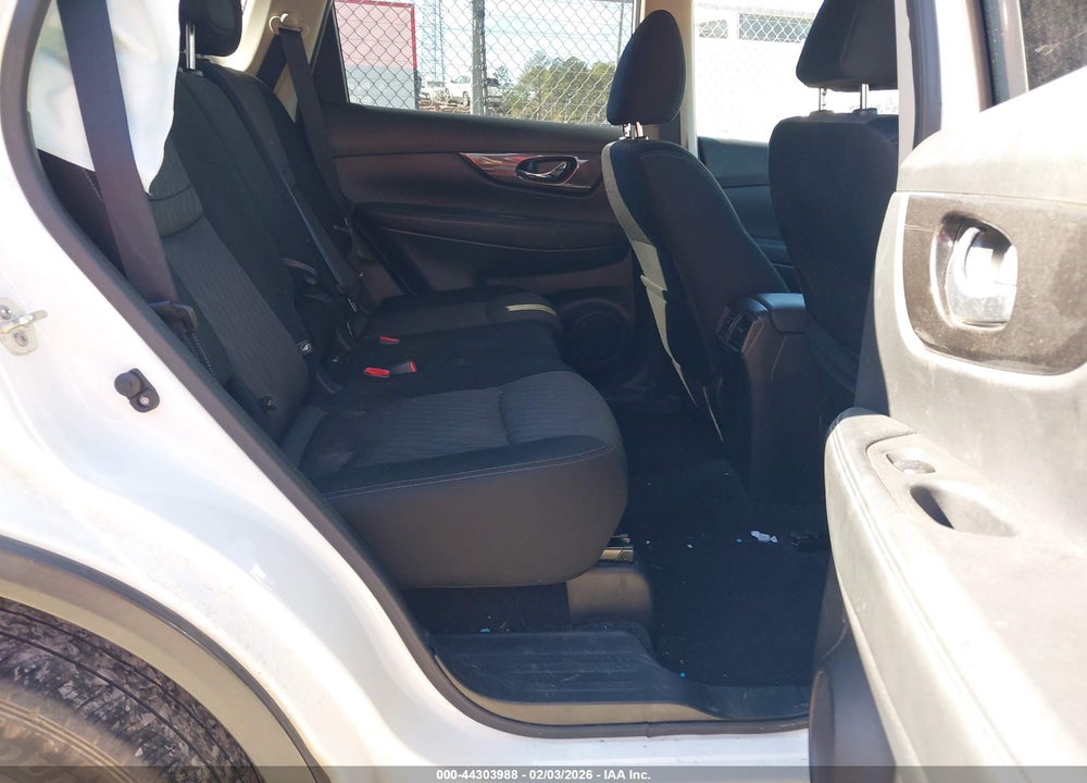 2020 NISSAN ROGUE SV FWD VIN: JN8AT2MT2LW037777