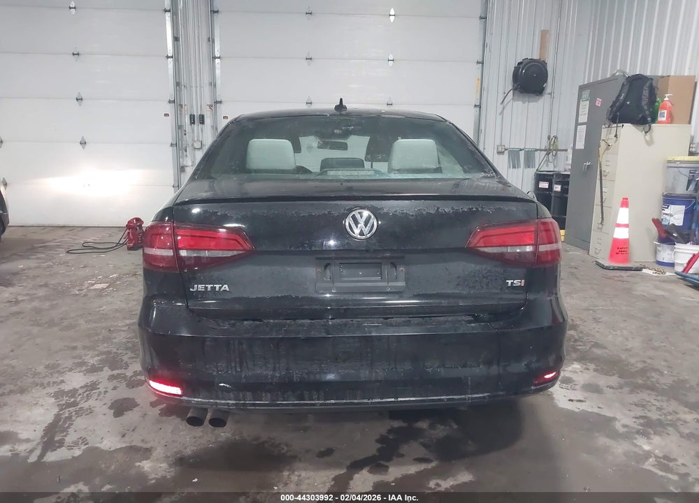 2016 VOLKSWAGEN JETTA 1.8T SPORT VIN: 3VWD17AJ3GM396279