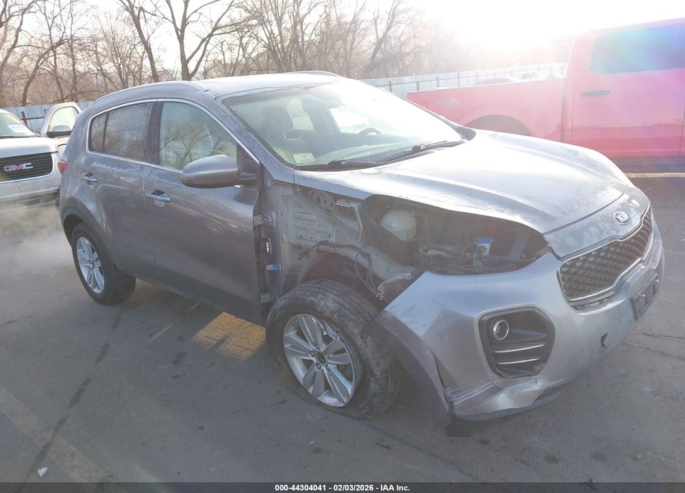 2018 KIA SPORTAGE LX VIN: KNDPMCAC8J7354418