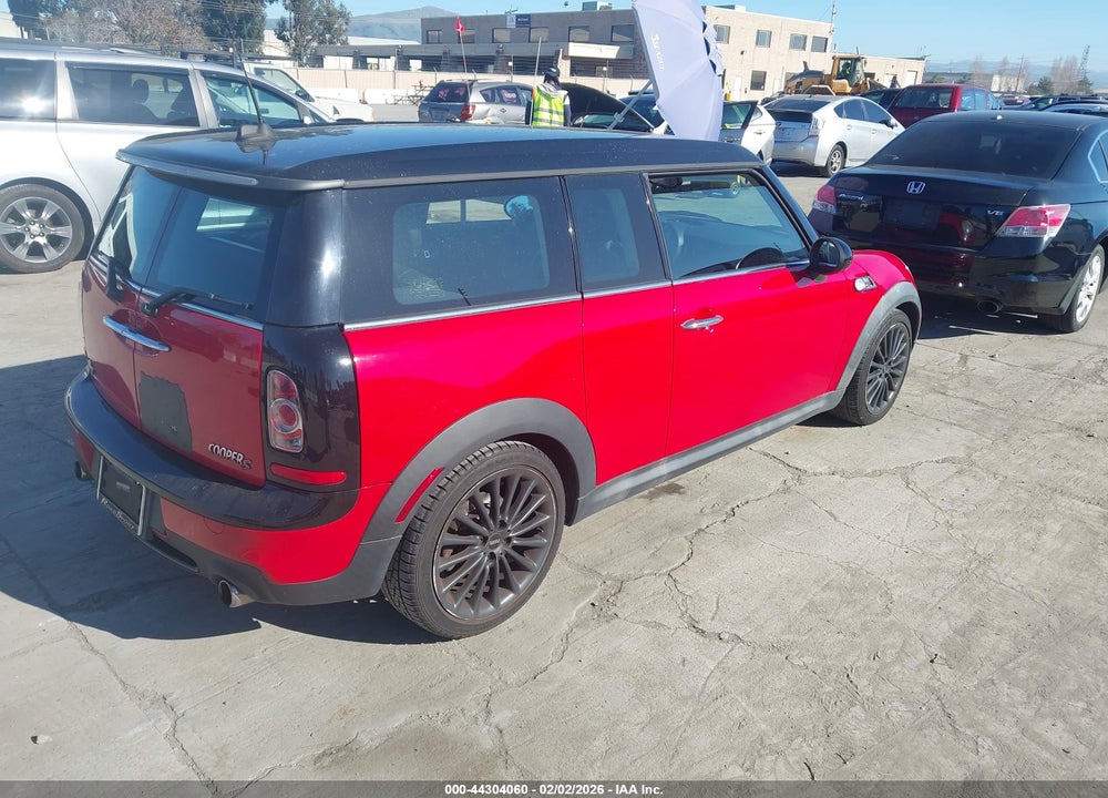 2011 MINI COOPER S CLUBMAN VIN: WMWZG3C59BTY30230