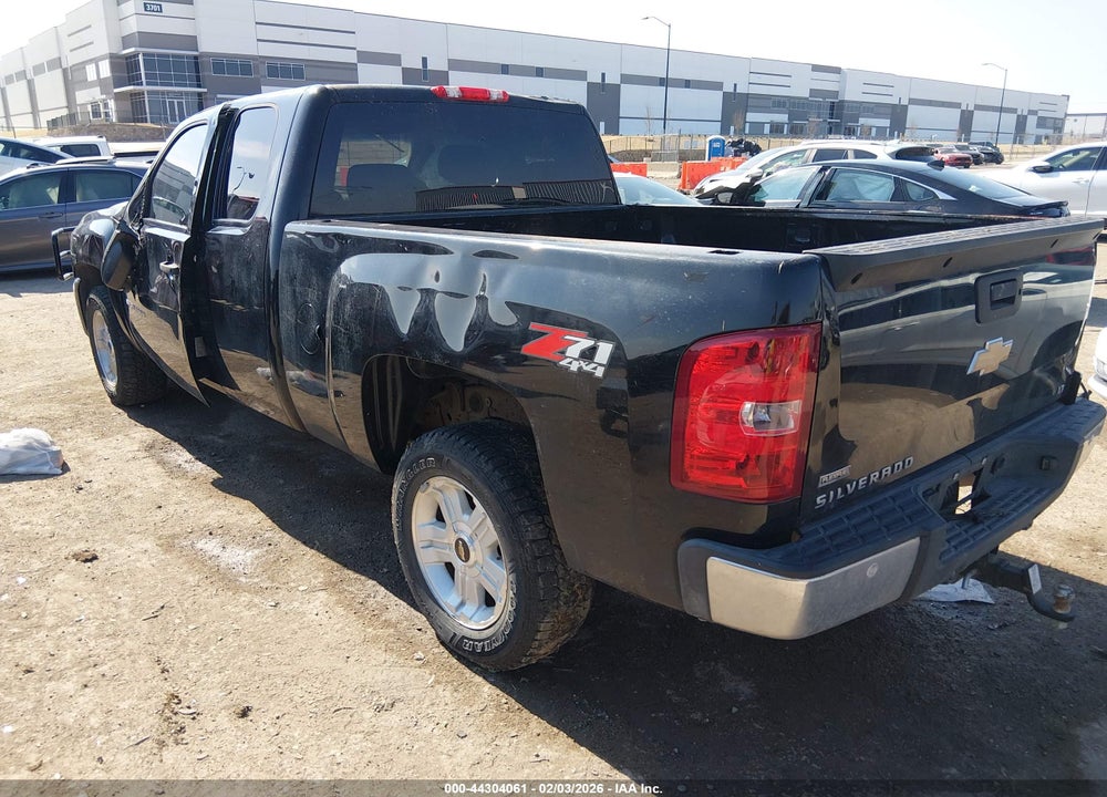 2011 CHEVROLET SILVERADO 1500 LT VIN: 1GCRKSE39BZ356591
