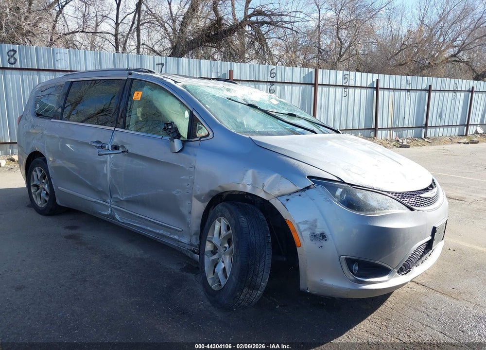 2018 CHRYSLER PACIFICA LIMITED VIN: 2C4RC1GG9JR272402