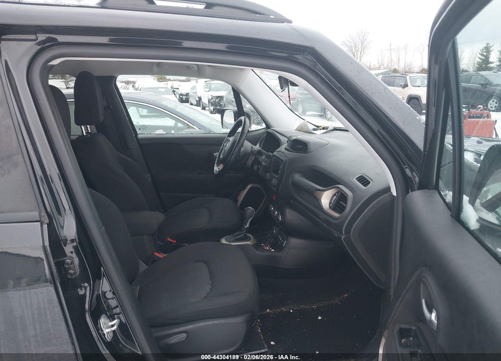 2017 JEEP RENEGADE LATITUDE 4X4 VIN: ZACCJBBBXHPF57959