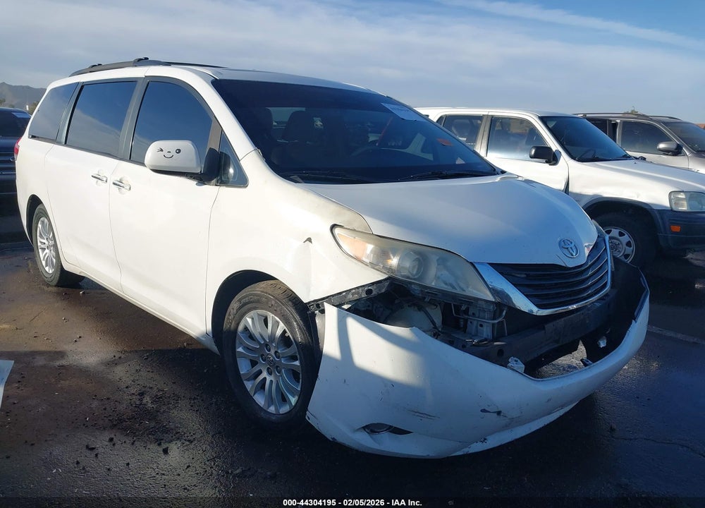 2013 TOYOTA SIENNA XLE/LIMITED VIN: 5TDYK3DC4DS362516