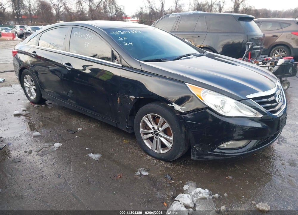 2013 HYUNDAI SONATA GLS VIN: 5NPEB4AC3DH572933