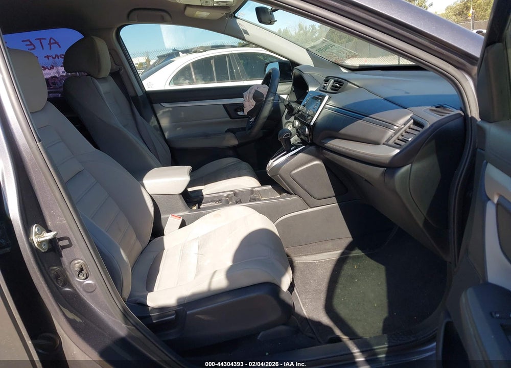 2017 HONDA CR-V LX VIN: 2HKRW5H37HH402016