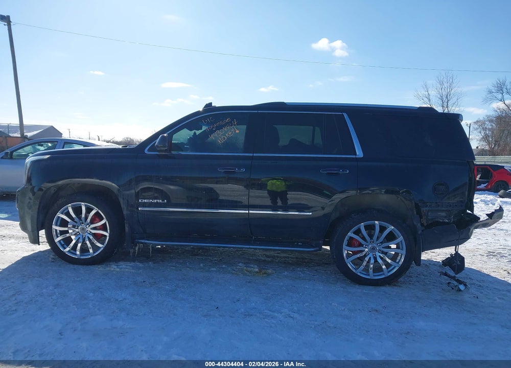 2017 GMC YUKON DENALI VIN: 1GKS2CKJ6HR360220