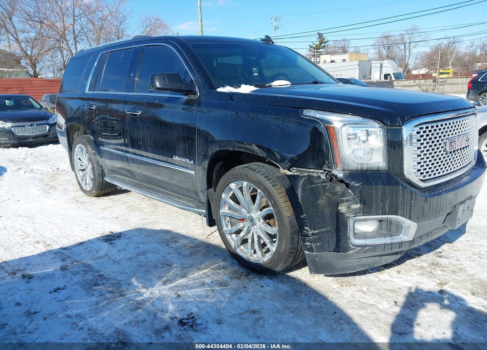 2017 GMC YUKON DENALI VIN: 1GKS2CKJ6HR360220