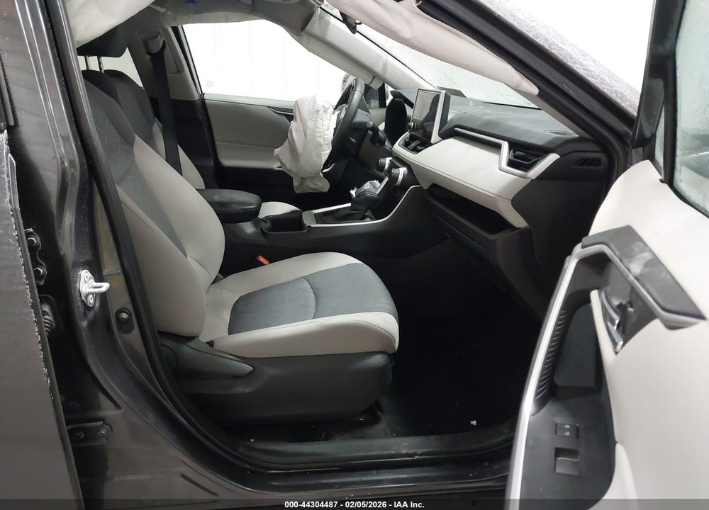 2024 TOYOTA RAV4 XLE VIN: 2T3P1RFVXRC456049