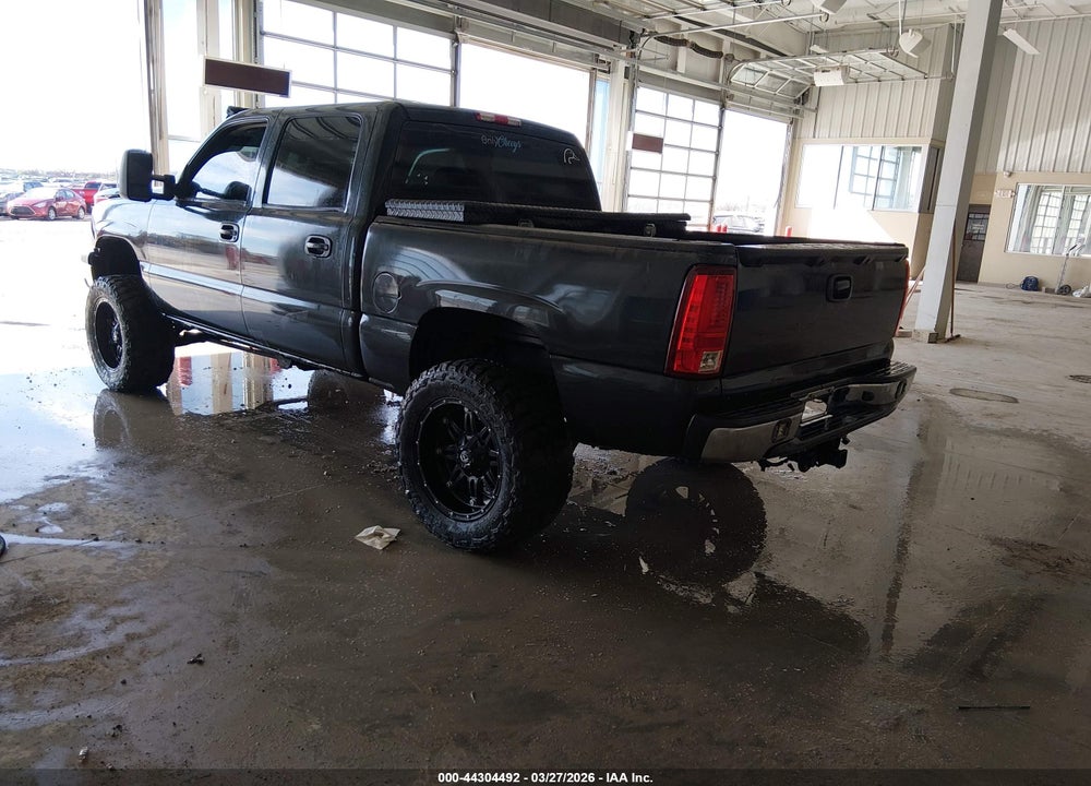 2005 CHEVROLET SILVERADO 1500 LS VIN: 2GCEK13T551272101