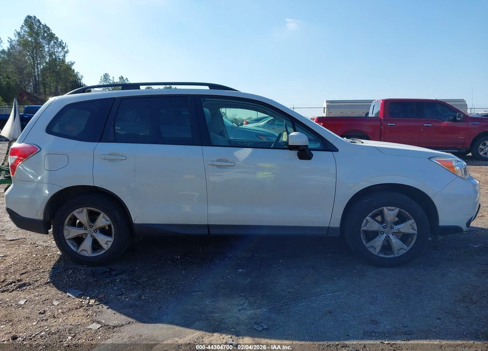 2016 SUBARU FORESTER 2.5I PREMIUM VIN: JF2SJADC7GH563396