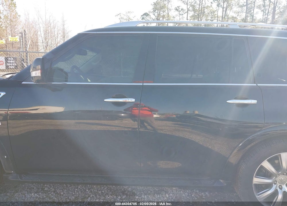 2014 INFINITI QX80 VIN: JN8AZ2NF7E9555523