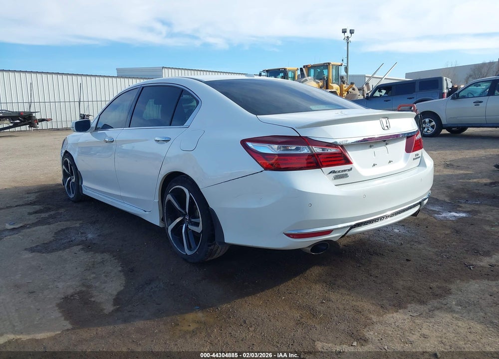 2016 HONDA ACCORD TOURING VIN: 1HGCR3F9XGA026508