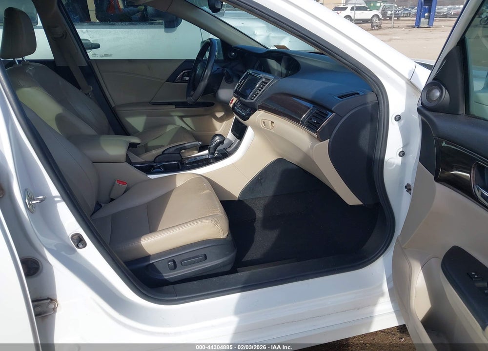 2016 HONDA ACCORD TOURING VIN: 1HGCR3F9XGA026508