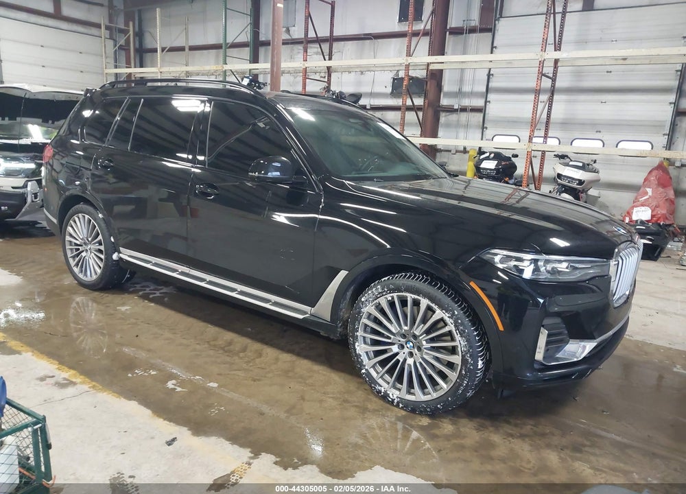2021 BMW X7 VIN: 5UXCW2C08M9F97274