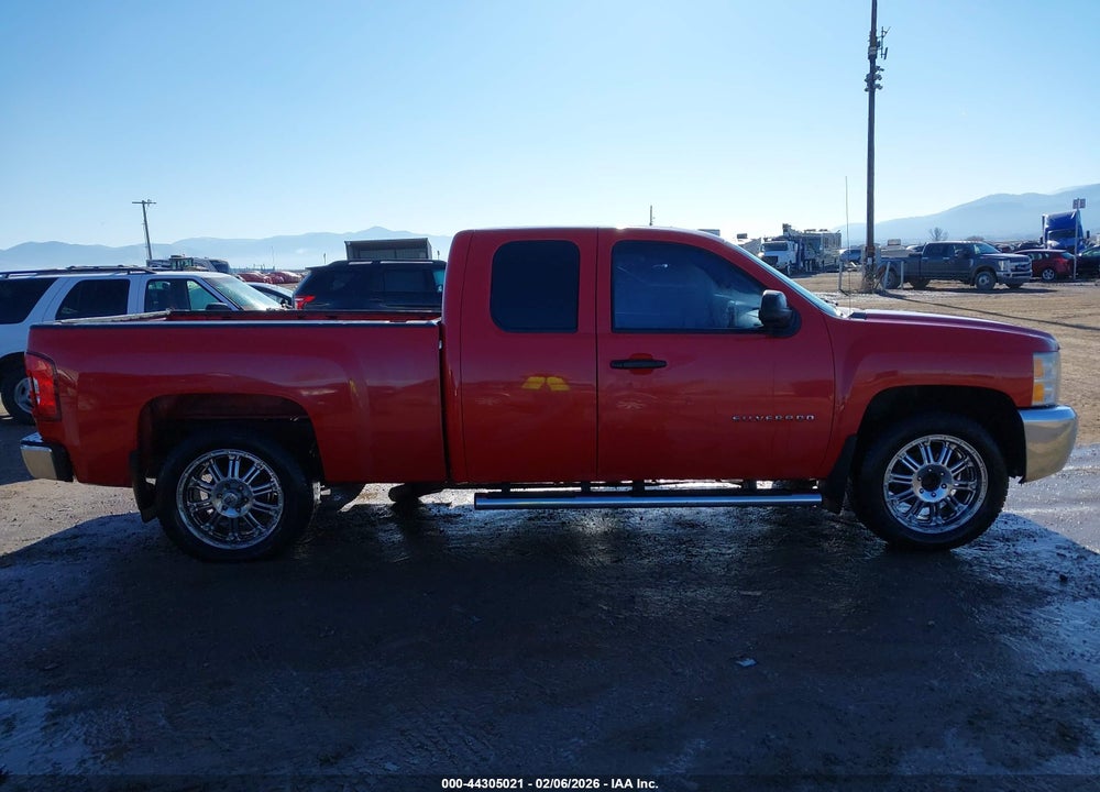 2013 CHEVROLET SILVERADO 1500 LT VIN: 1GCRCSE0XDZ403584