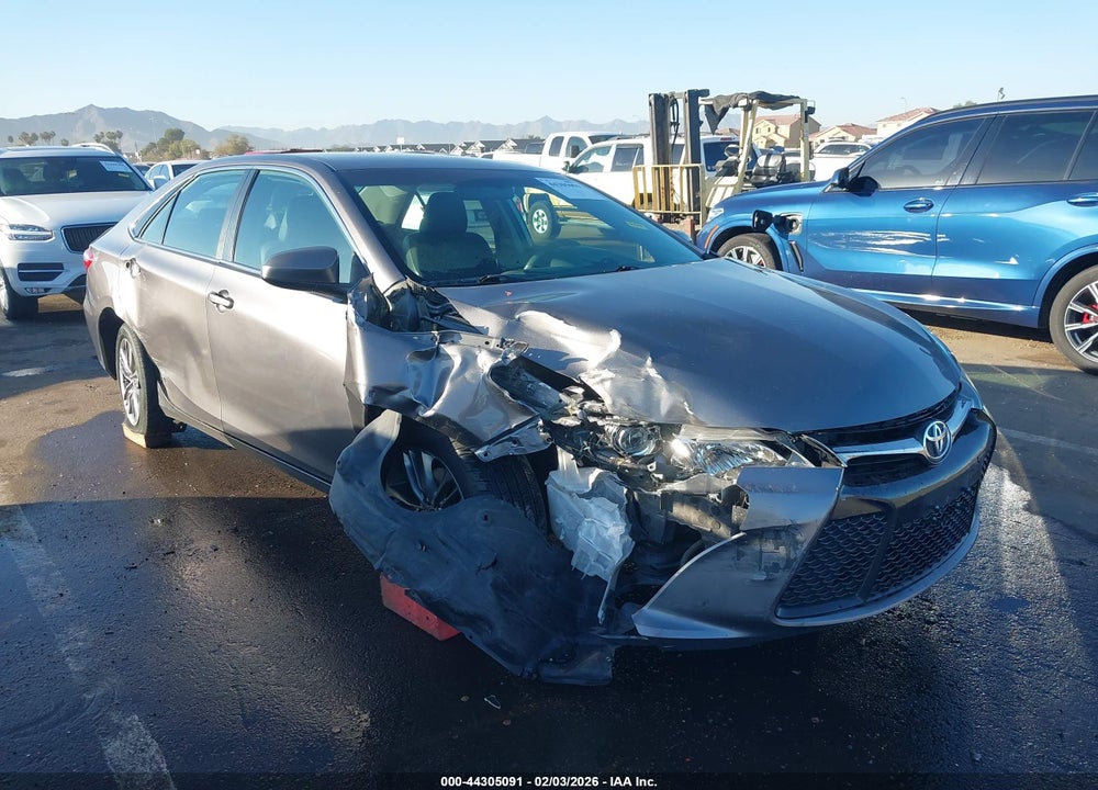 2017 TOYOTA CAMRY SE VIN: 4T1BF1FK7HU736200