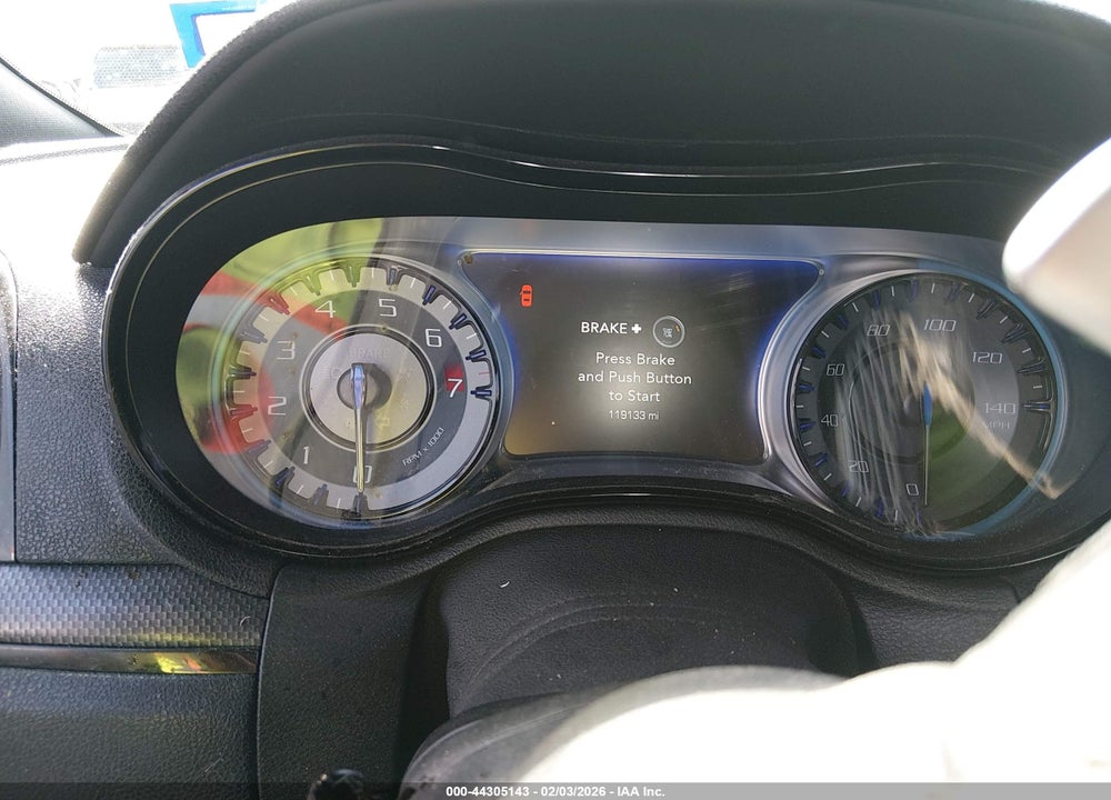 2016 CHRYSLER 300 VIN: 2C3CCABG1GH233805