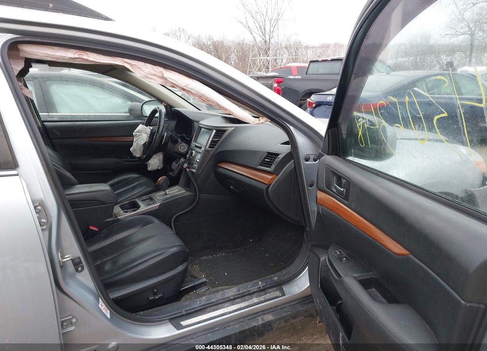 2014 SUBARU OUTBACK 3.6R LIMITED VIN: 4S4BRDMC4E2202812