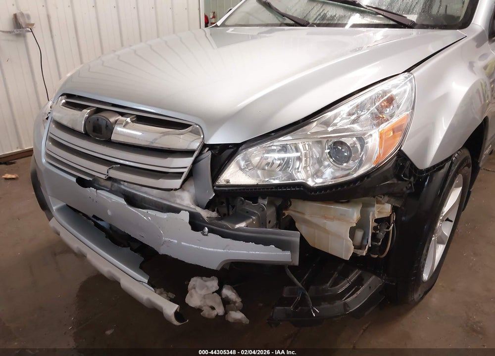 2014 SUBARU OUTBACK 3.6R LIMITED VIN: 4S4BRDMC4E2202812