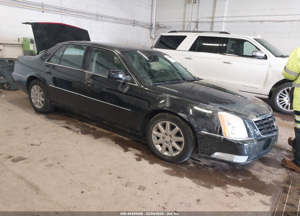 2011 CADILLAC DTS PREMIUM COLLECTION VIN: 1G6KH5E66BU115440