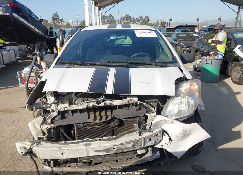 2011 TOYOTA YARIS VIN: JTDKT4K38B5328366
