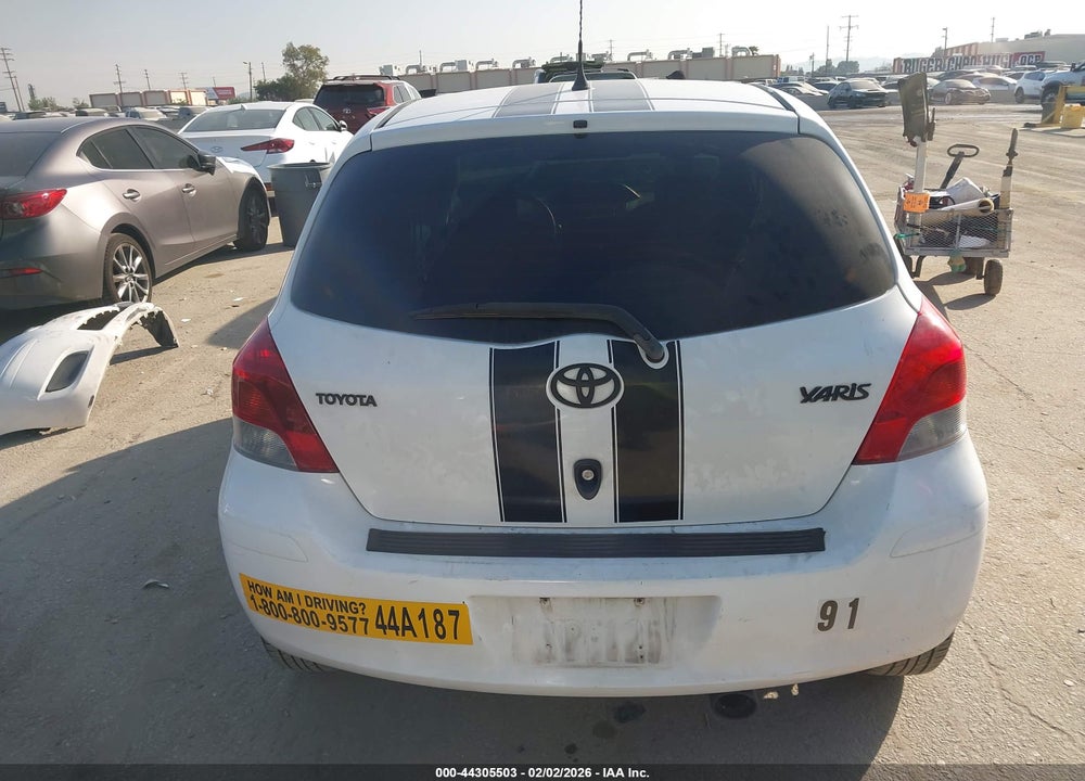 2011 TOYOTA YARIS VIN: JTDKT4K38B5328366