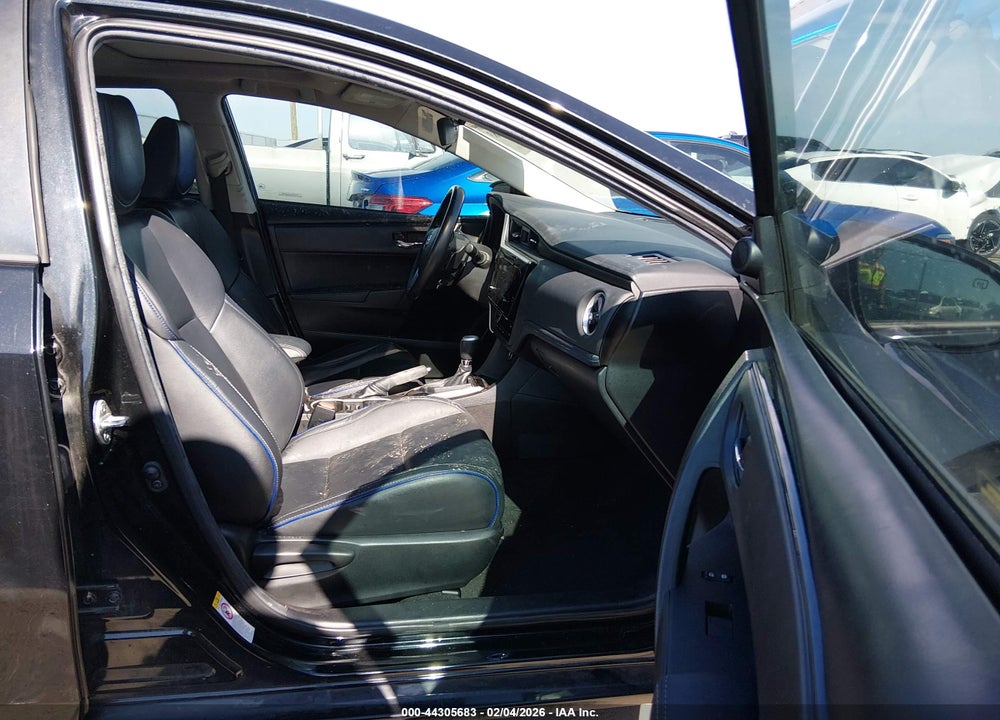 2019 TOYOTA COROLLA XSE VIN: 5YFBURHE6KP871592