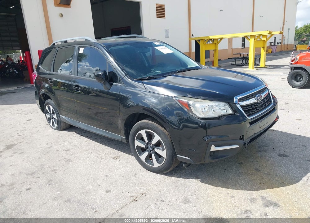 2017 SUBARU FORESTER 2.5I PREMIUM VIN: JF2SJAEC7HH485170