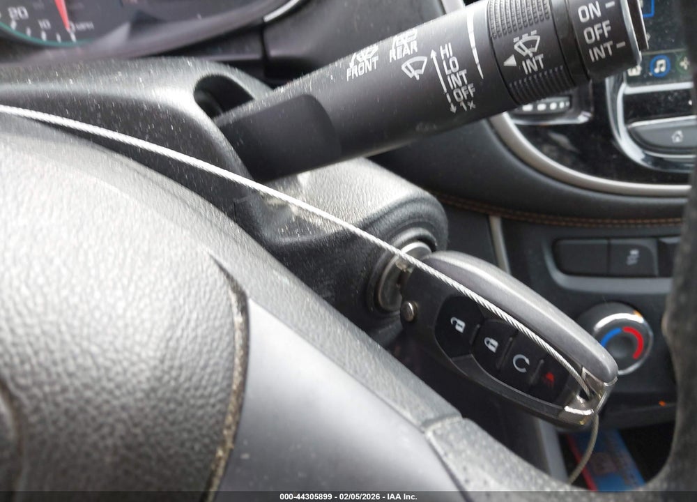 2019 CHEVROLET TRAX LT VIN: 3GNCJPSB0KL184614