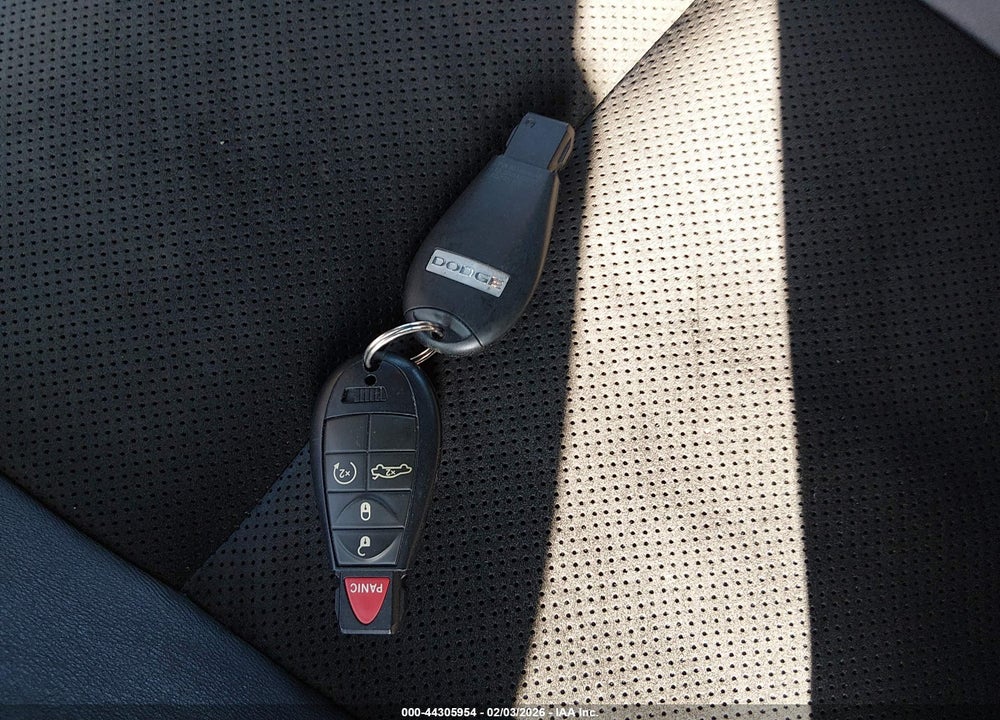 2011 DODGE CHALLENGER SRT8 VIN: 2B3CJ7DJ9BH584582