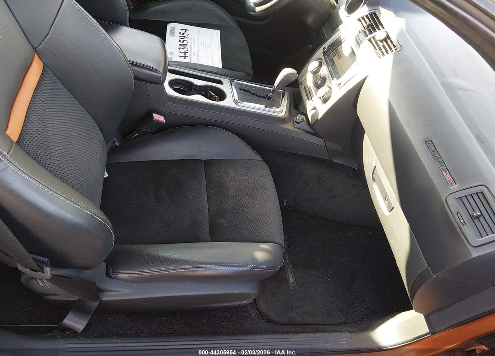 2011 DODGE CHALLENGER SRT8 VIN: 2B3CJ7DJ9BH584582