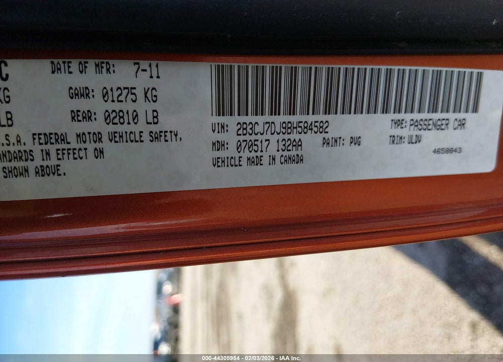 2011 DODGE CHALLENGER SRT8 VIN: 2B3CJ7DJ9BH584582