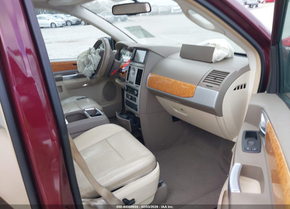 2008 CHRYSLER TOWN & COUNTRY LIMITED VIN: 2A8HR64X18R746843