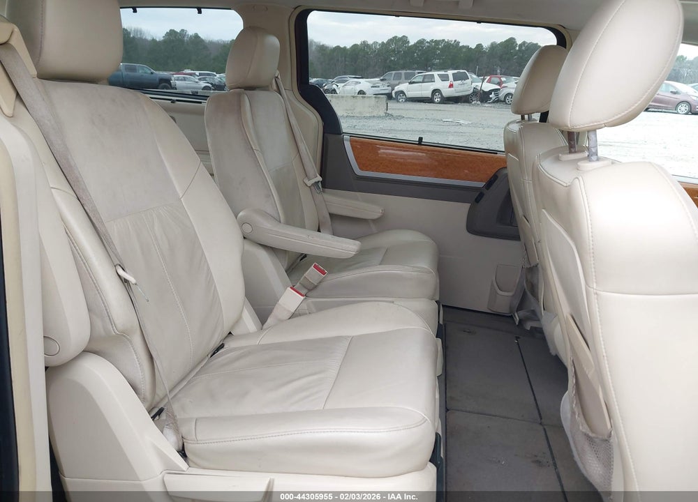 2008 CHRYSLER TOWN & COUNTRY LIMITED VIN: 2A8HR64X18R746843