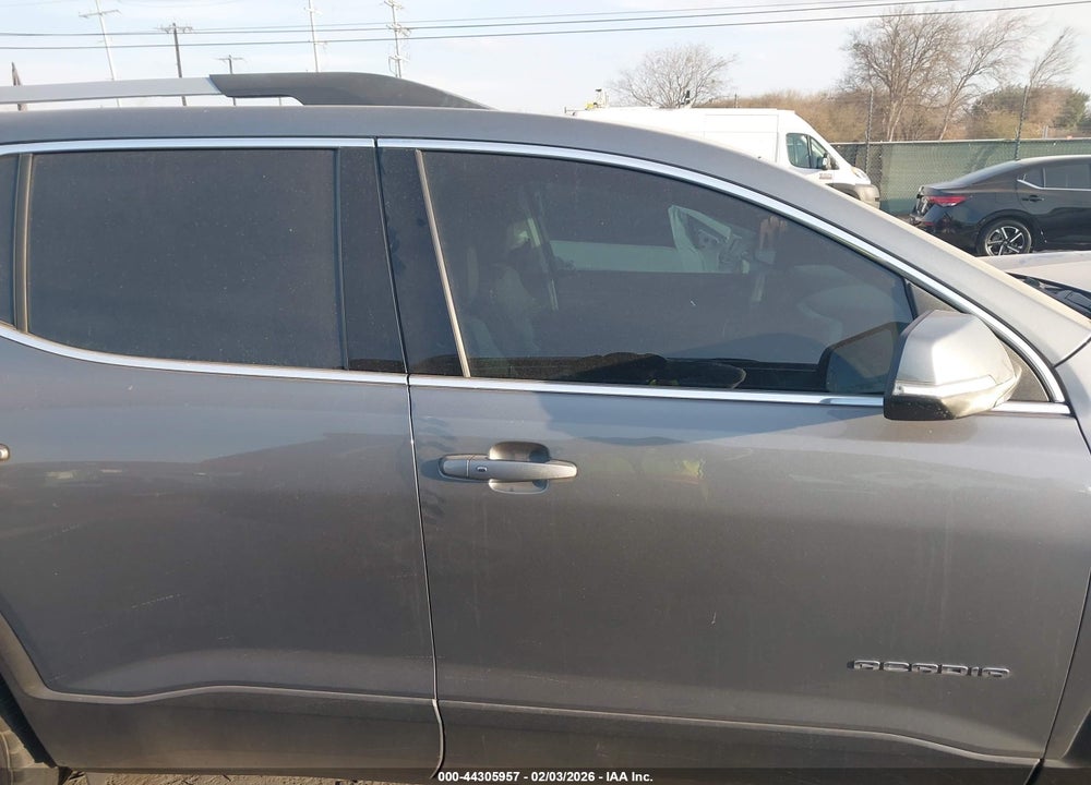 2021 GMC ACADIA FWD SLE VIN: 1GKKNKLS5MZ110101