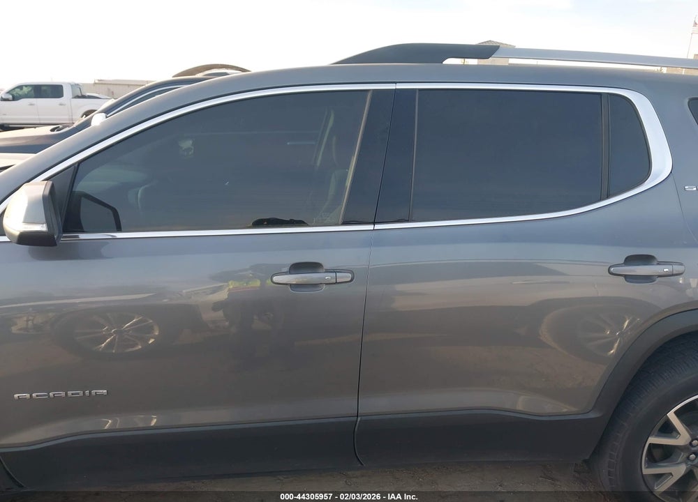 2021 GMC ACADIA FWD SLE VIN: 1GKKNKLS5MZ110101