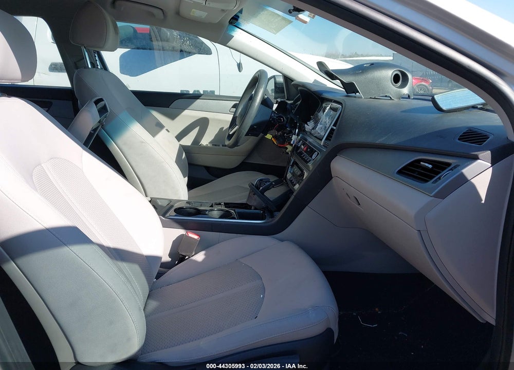 2018 HYUNDAI SONATA SE VIN: 5NPE24AF0JH702821