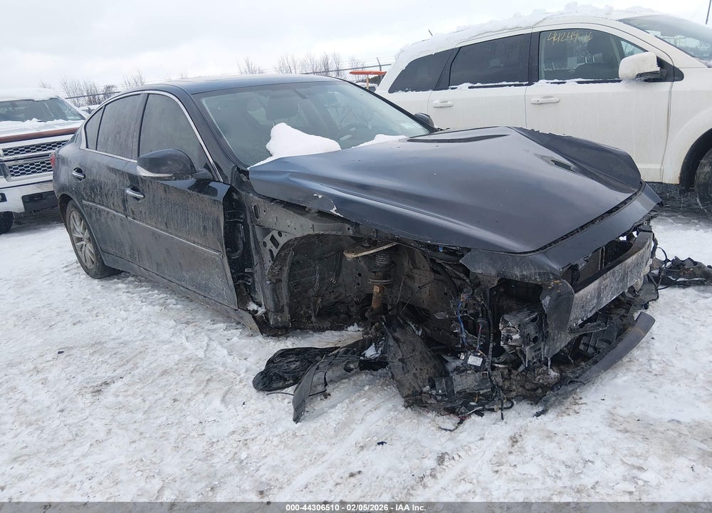 2015 INFINITI Q50 VIN: JN1BV7AR2FM423991