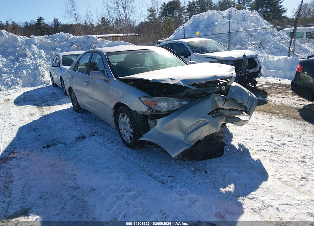 2002 TOYOTA CAMRY XLE VIN: 4T1BE30K62U060918